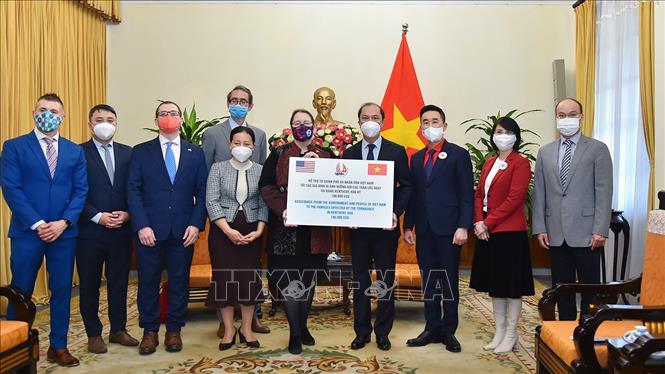 Vietnam assists US in natural disaster consequences mitigation